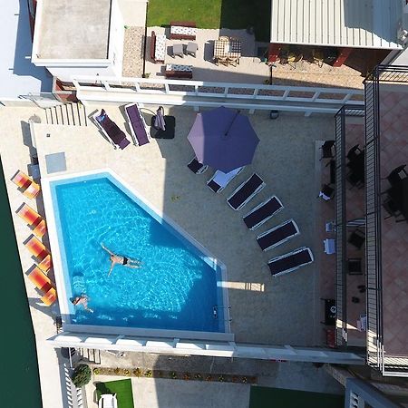 Apartments Riverside 헤르섹 외부 사진